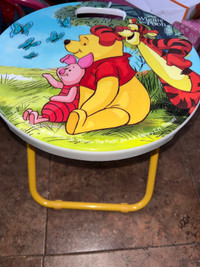 Disney Bar stool chair for kids /chaise enfants Neuf