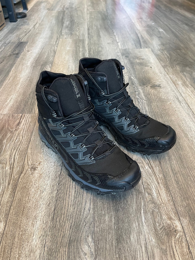 La Sportiva ultra raptor II goretex hiking boots in Men's Shoes in City of Toronto - Image 2