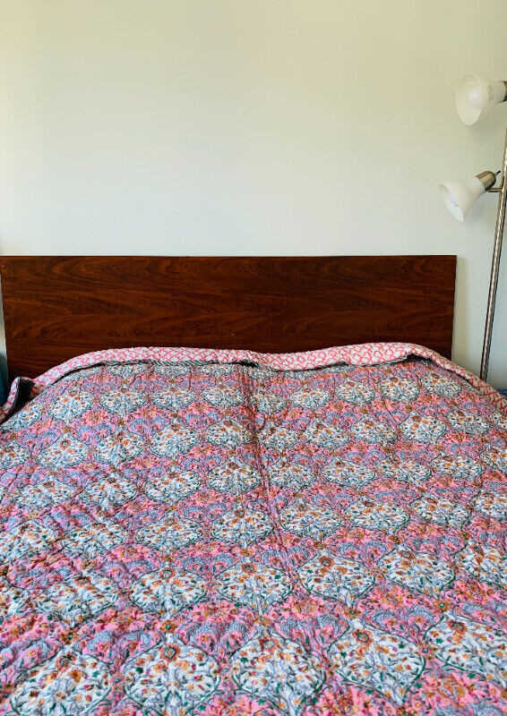 Handmade Cotton Quilt : Christmas Gift in Bedding in Winnipeg - Image 2