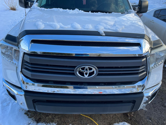 Complete Tundra Grille in Auto Body Parts in Annapolis Valley - Image 2