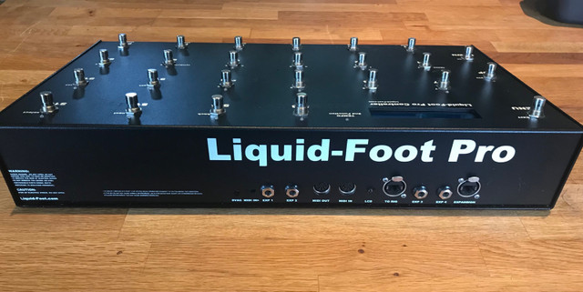 Foot switch controleur MIDI dans Amplificateurs et pédales  à Laval/Rive Nord - Image 2