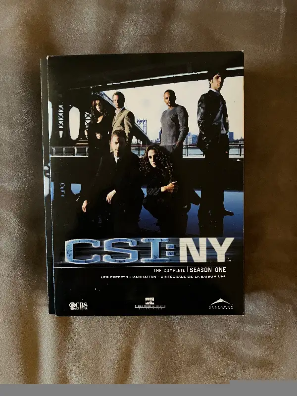 TV series DVD box sets (The Office, CSI, House, etc) in CDs, DVDs & Blu-ray in City of Toronto - Image 5