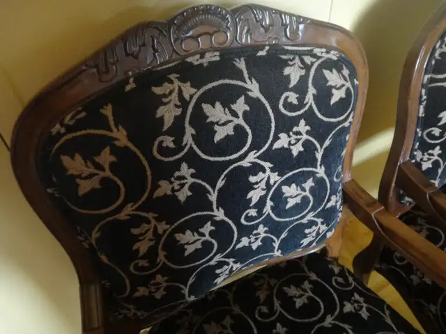 Armchair (set of 2) in Chairs & Recliners in City of Toronto - Image 5