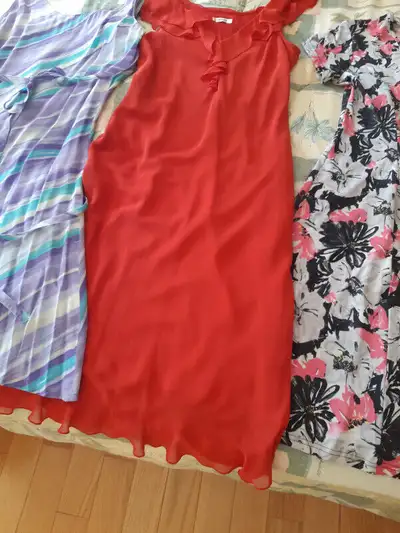 Robe  à l'achat 5 robes pour 70$, View more