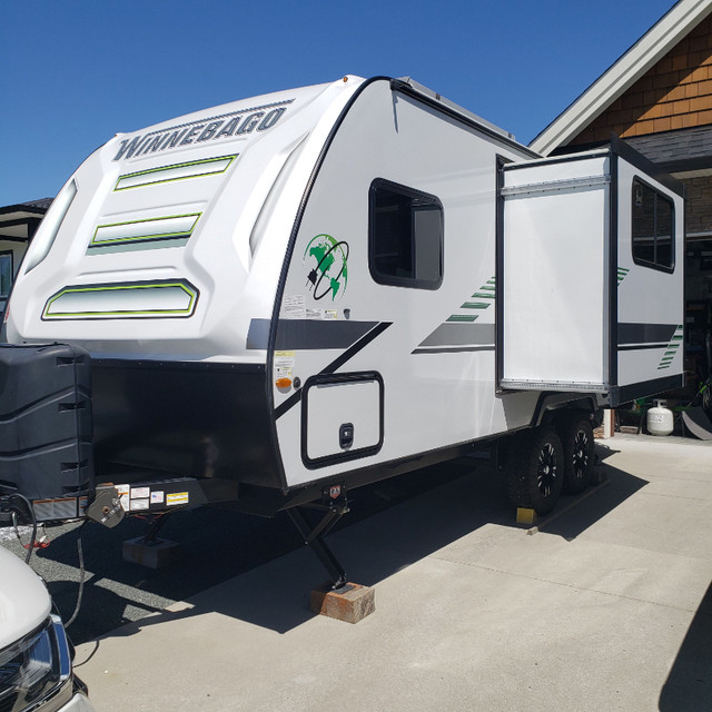 2022 Winnebago Micro Minnie FLX 2108TB in Travel Trailers & Campers in Campbell River