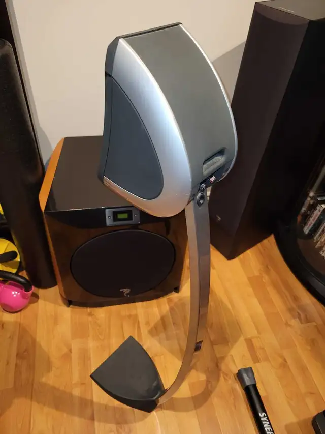 Pair of Focal Sib Speaker with stands in Speakers in City of Toronto - Image 3