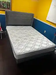 matelas double propre confort125$ possibilité de livraison  in Beds & Mattresses in Longueuil / South Shore - Image 5