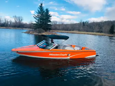 Awesome 2018 MasterCraft ProStar for sale !!! This boat has spent its years on a private water ski l...