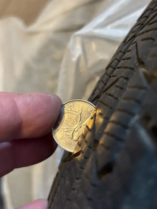 Yokohama snow tires 215/65 R16  in Tires & Rims in Kawartha Lakes - Image 5