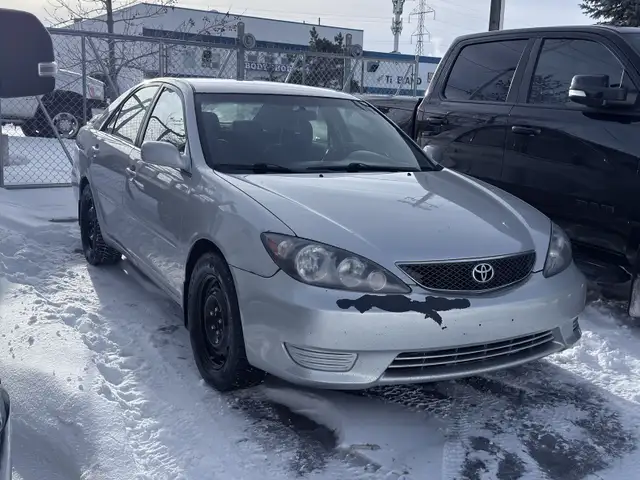 2005 Toyota Camry SE in Cars & Trucks in Edmonton - Image 2