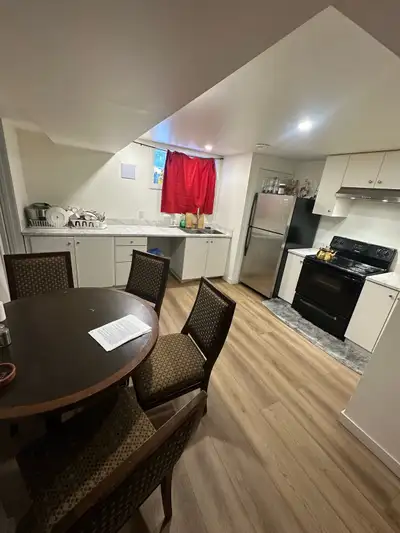 2 rooms for rent in a 3+1 apartment. Very central and advantageous location. Location Advantages: •...