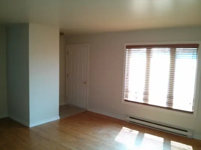 3 bdrm In Duplex in Dieppe, November 20th in Long Term Rentals in Moncton - Image 4