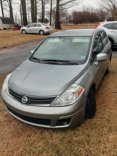 Winter tires. New MVI, Oil Change. Works great. Low Kms.