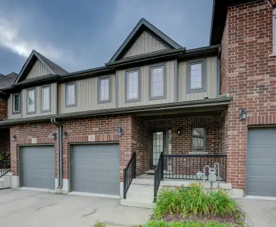 THREE BEDROOM TOWNHOUSE NEAR ERB AND IRA NEEDLES WATERLOO Paris Boulevard and Montpellier Drive $277...