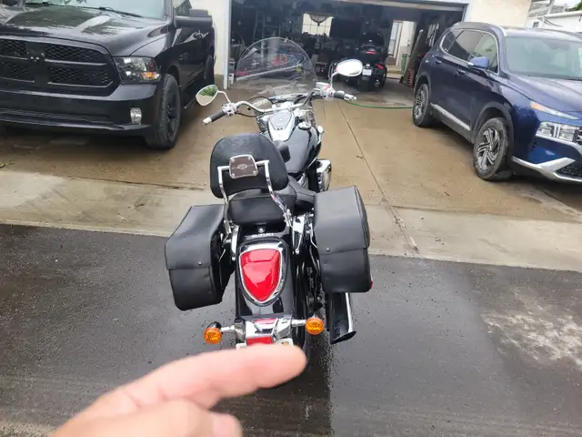 2015 Suzuki Boulevard C 50 SE in Street, Cruisers & Choppers in Edmonton - Image 3