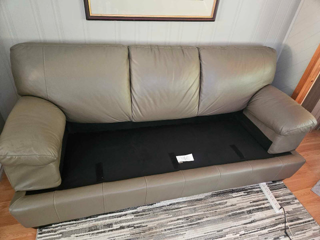 Leathercraft sofa and chair Durham model in Multi-item in Owen Sound - Image 2