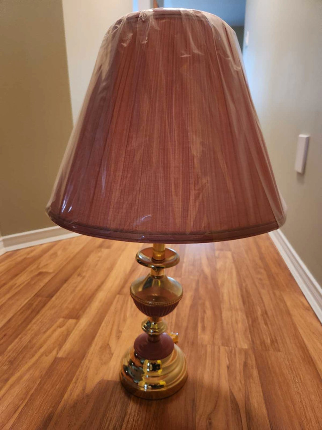 Table lamp in Indoor Lighting & Fans in Barrie