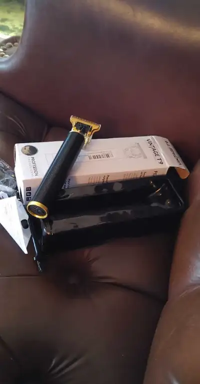 Brand New Professional Hair Trimmer Set in Original package $30 FIRM