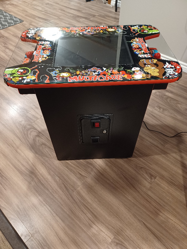 Cocktail Arcade Machine in Other in Lloydminster - Image 2
