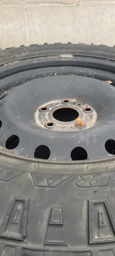These are used 275/60R20 Goodyear Wrangler tires, mounted on hard to find 20in steel rims, that came...