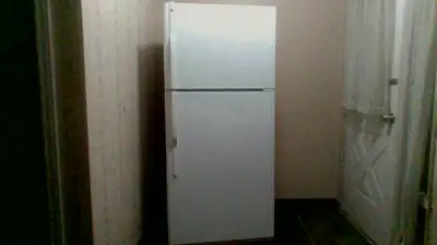 GE Refrigerator - excellent condition, View more