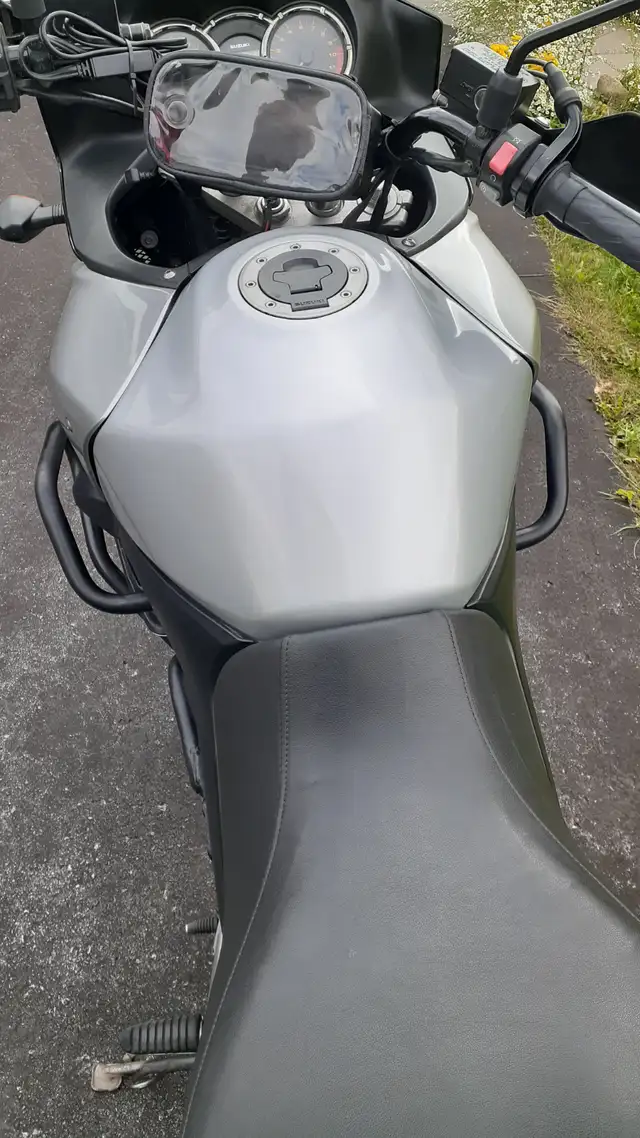 Fantastic V-Strom 1000cc for Touring Anywhere in the World in Touring in Belleville - Image 10