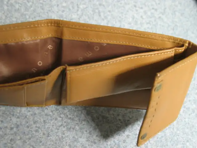 Men's Leather Wallet in Men's in Calgary - Image 5