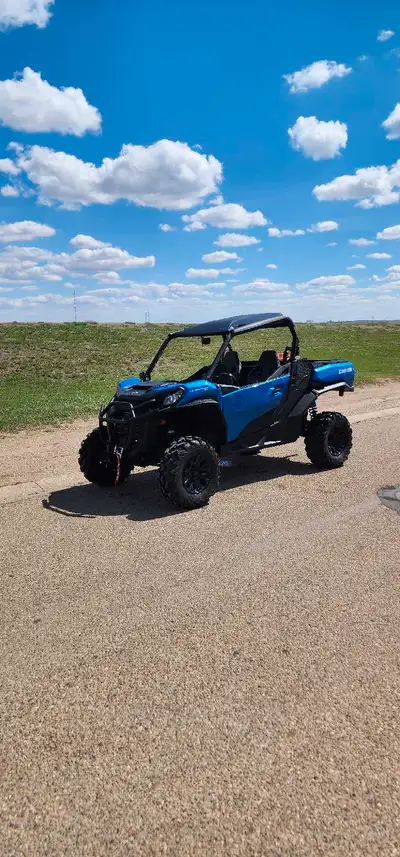 2023 can am commander 1000cc with very low kms. Bought it brand new used it twice. Always stored in...