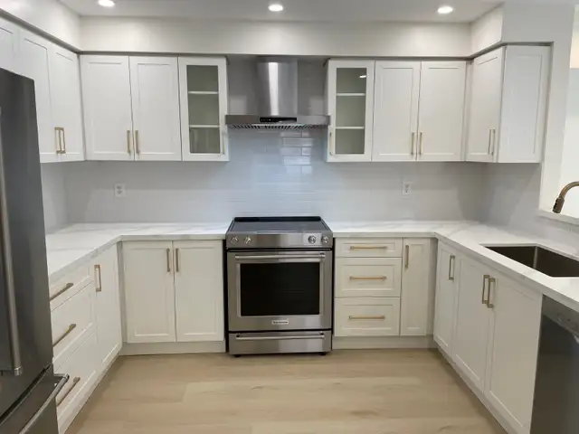 Renovated 3 Bedroom Townhouse for Rent in Mississauga $3200 in Long Term Rentals in Mississauga / Peel Region - Image 2