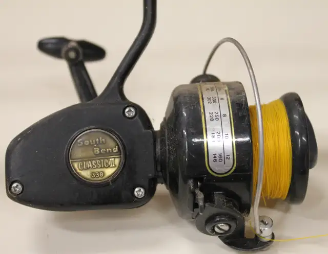 Vintage Rod and Reel in Fishing, Camping & Outdoors in St. Catharines - Image 3