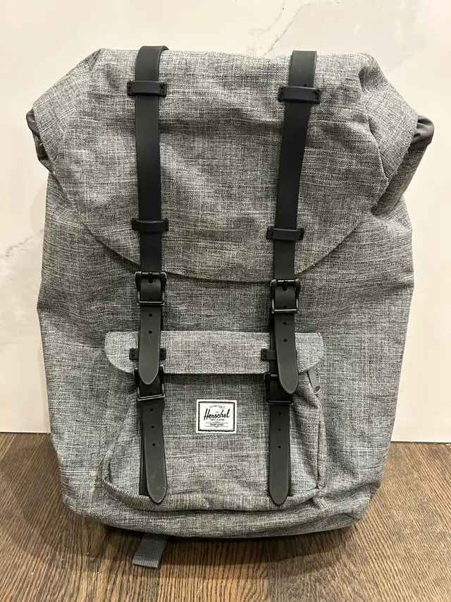 Hershel Little America Backpack  in Bags & Luggage in Ottawa - Image 2