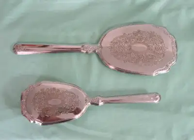 ENSEMBLE MIROIR/BROSSE a CHEVEUX VINTAGE VANITY MIRROR/BRUSH SET, View more