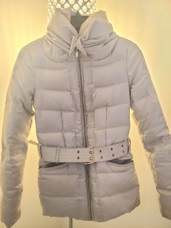 Zaras womens winter/fall down puffer with belt XS for sale! in Women's - Tops & Outerwear in Markham / York Region - Image 4