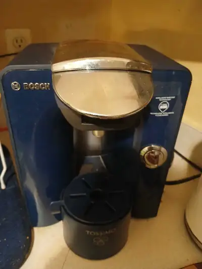 Tassimo. Home brew machine made by BOSCH . Priced to sell. @ $35. Trade for equal value. OBO