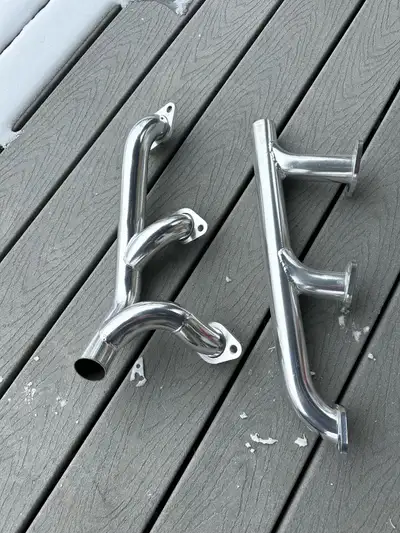 Selling a set of Flow Tech Ceramic coated Block Hugger for a flathead Ford. Part number 12701-1FLT T...
