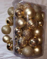 Gold Christmas Tree Ornament Set - 2 Sizes, Several Patterns