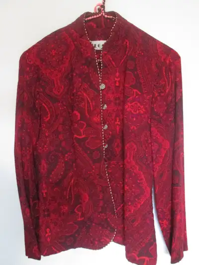 Blouses, jupe, pantalon, View more