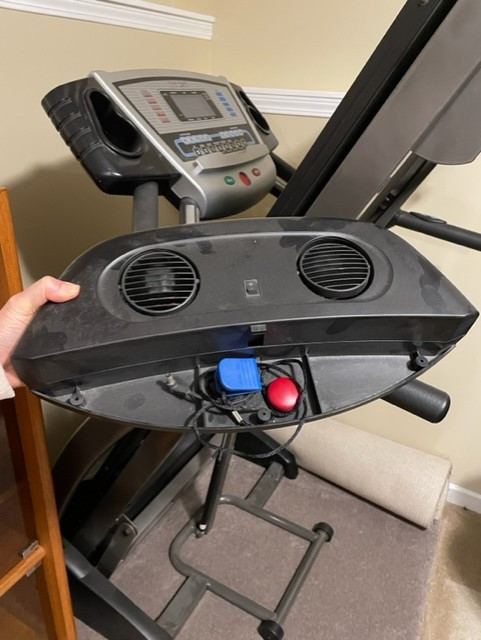 Freespirit treadmill in Exercise Equipment in Victoria - Image 3