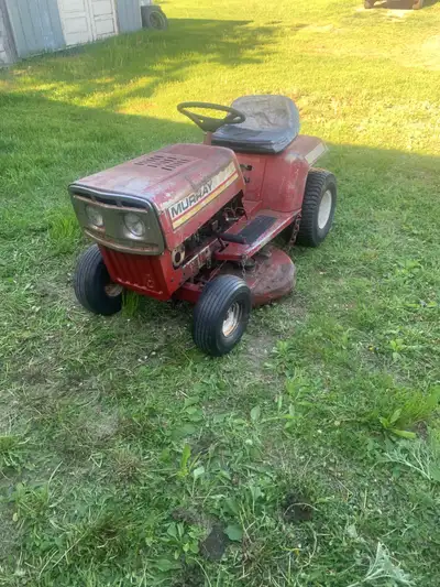 Lawn tractor , View more