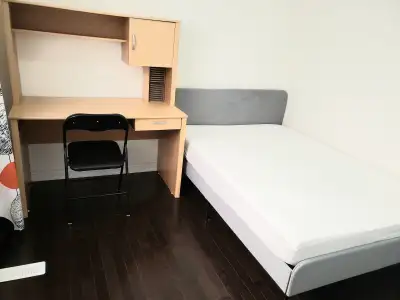 *Bright and Quiet Private Bedroom on 2nd Floor For Rent In Markham Berczy Village * 16th Ave and Ken...