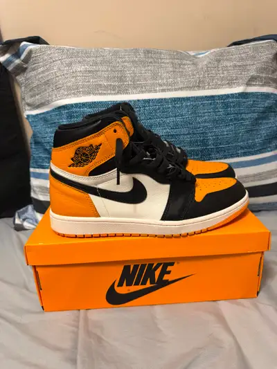 Jordan 1 Taxi Size 9.5 USED, View more