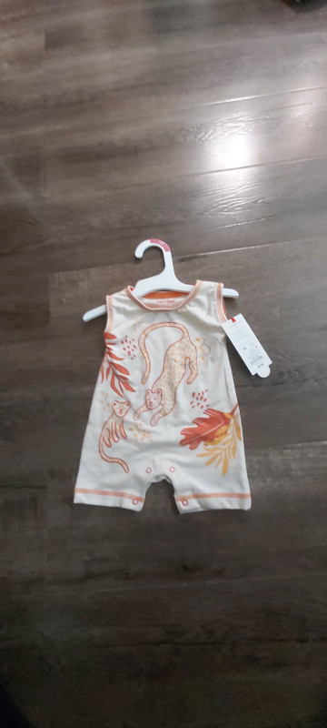 New Newborn Mother Cat And Baby Cat Summer Onsie Baby Clothes in Clothing - 0-3 Months in Kitchener / Waterloo