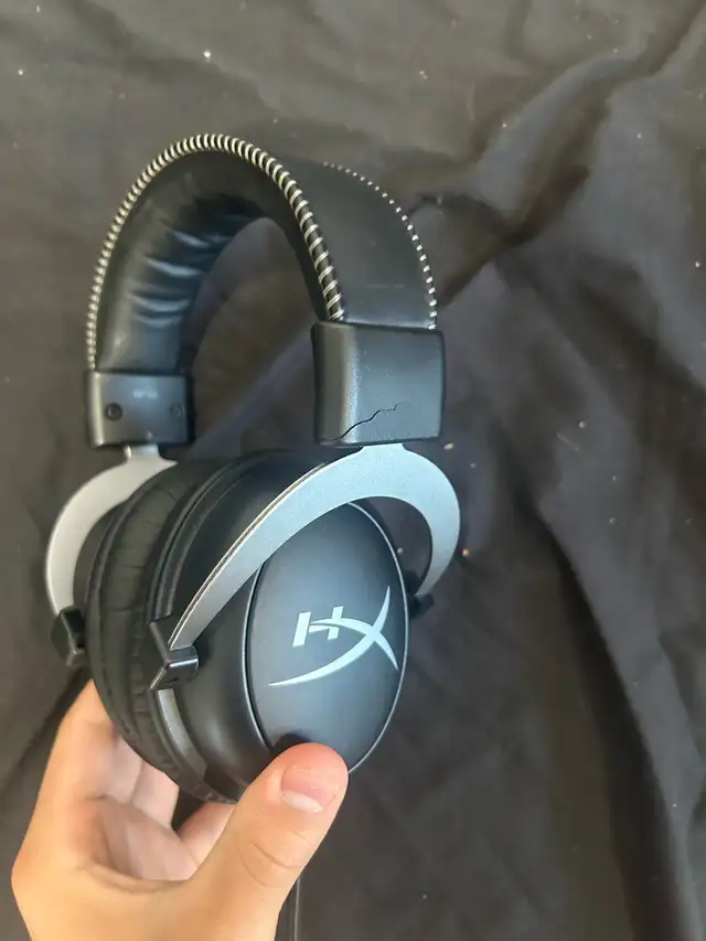 gaming setup  in Desktop Computers in Laval / North Shore - Image 8