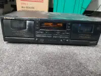 PIONEER DOUBLE CASSETTE DECK