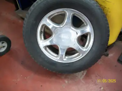 I HAVE 6FT BOX FOR 99-07 GMC CHEV PICKUP 200.00 OBO NEED WORK CALL OR TEXT 905.965.1982, SET OF POLI...