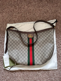 Gucci medium size cross body bag