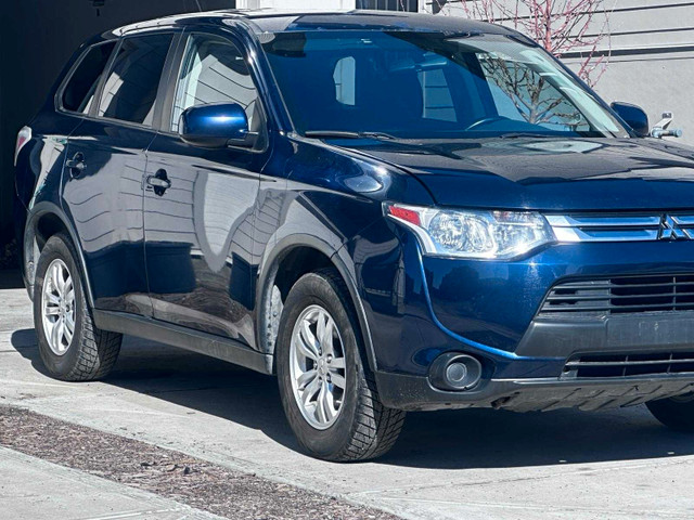 2015 Mitsubishi outlander  in Cars & Trucks in Calgary