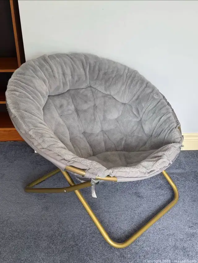 Papasan Chair in Chairs & Recliners in Markham / York Region - Image 2