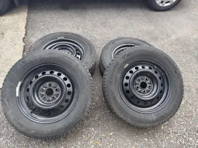 TOYOTA COROLLA 5*100MM 54.1MM WITH LIKE NEW WINTER 195/65/15