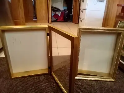 Picture frames, View more